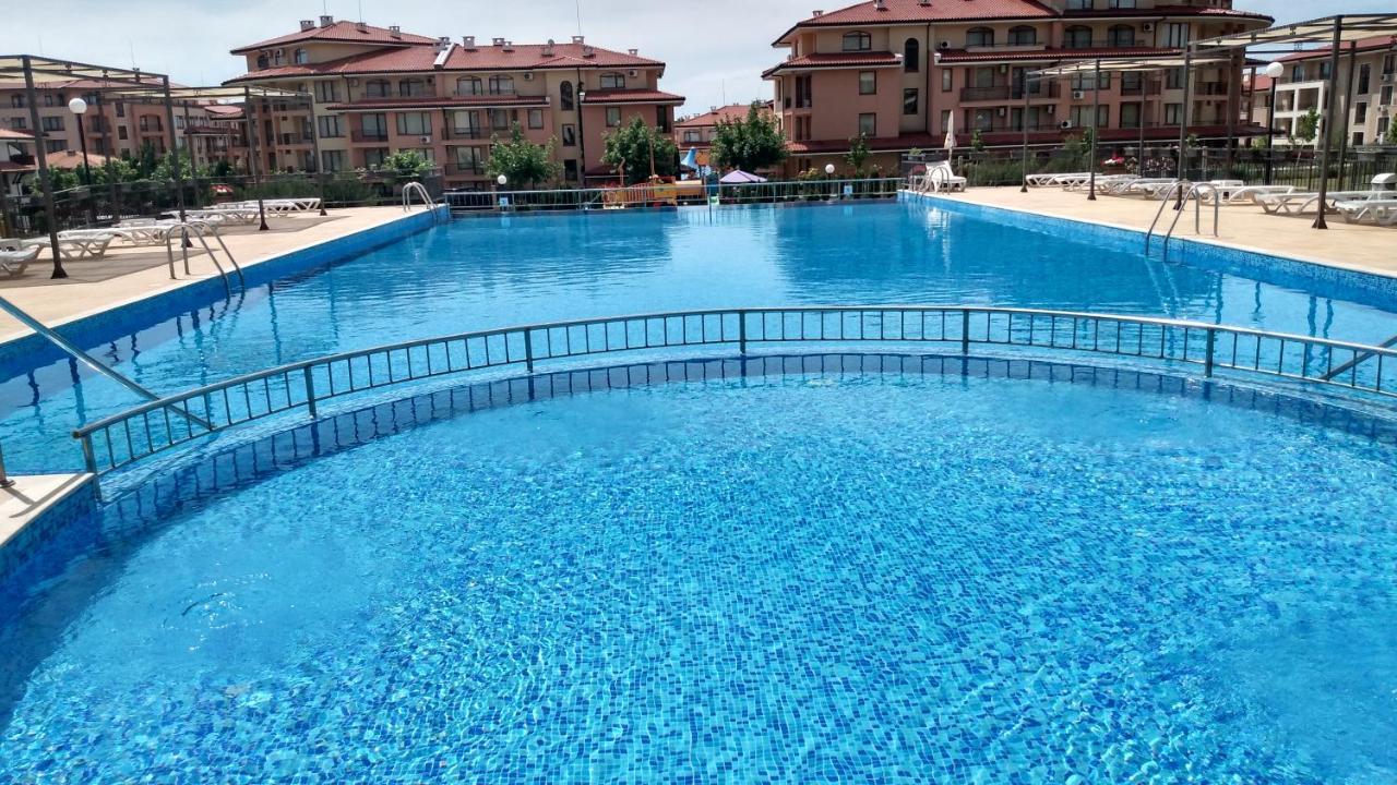 Sorrento Sole Mare Aparthotel Sveti Vlas Luaran gambar