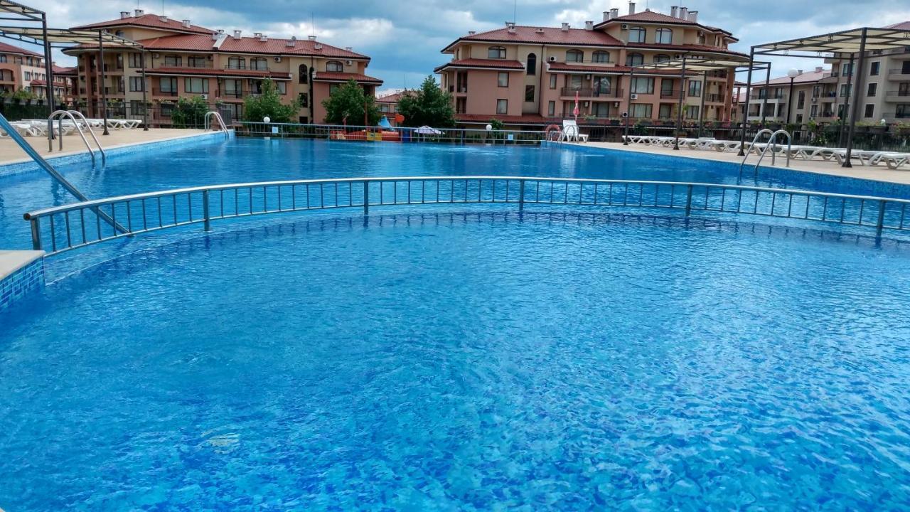 Sorrento Sole Mare Aparthotel Sveti Vlas Luaran gambar