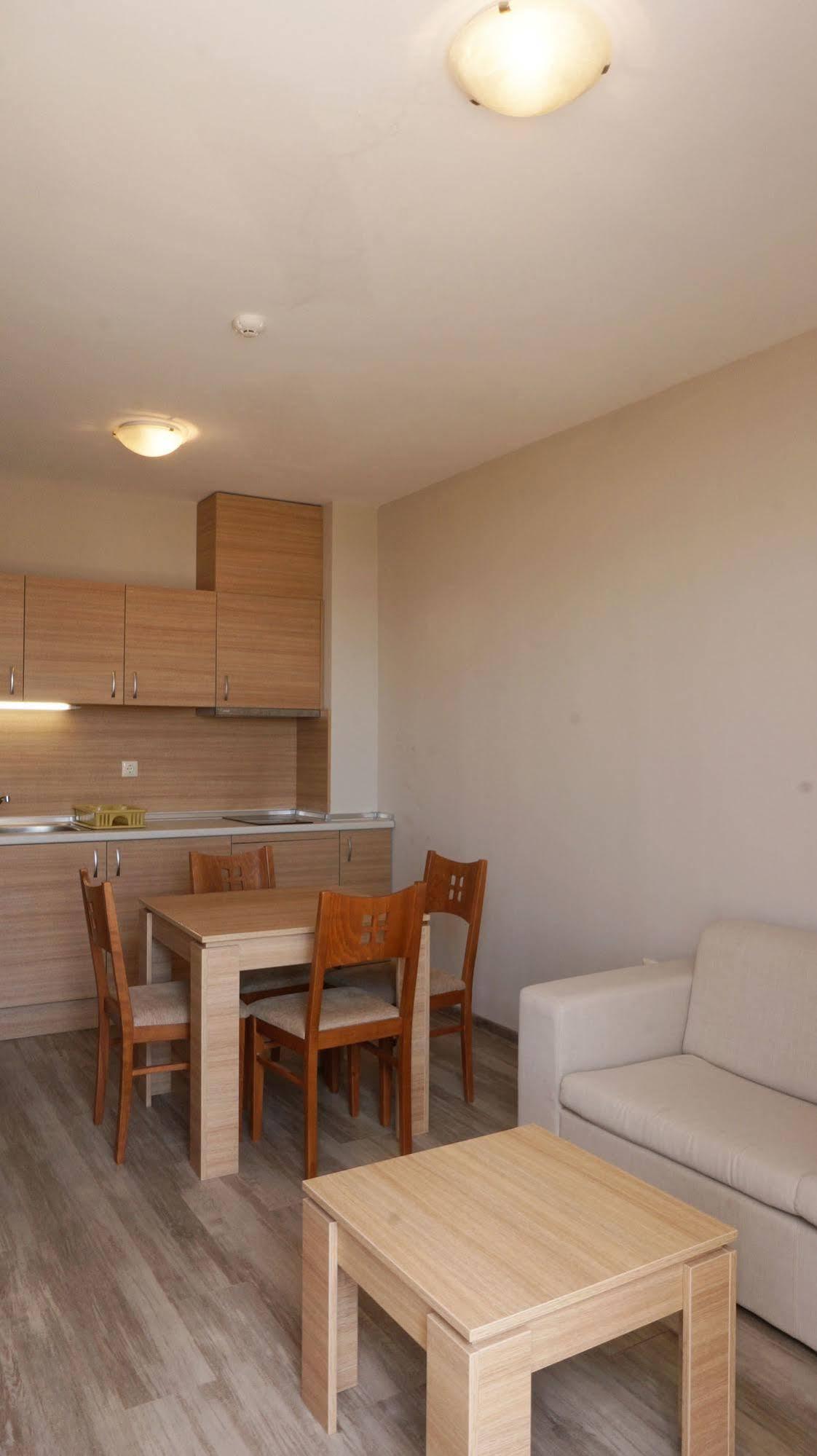 Sorrento Sole Mare Aparthotel Sveti Vlas Luaran gambar