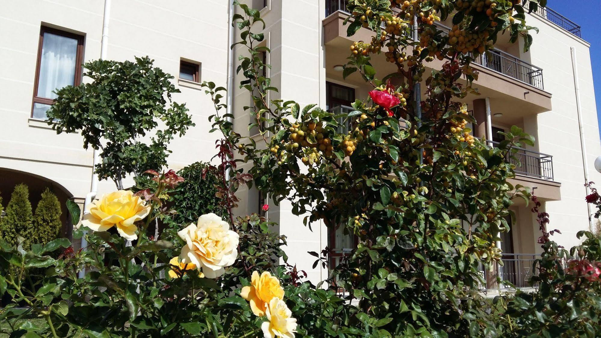 Sorrento Sole Mare Aparthotel Sveti Vlas Luaran gambar