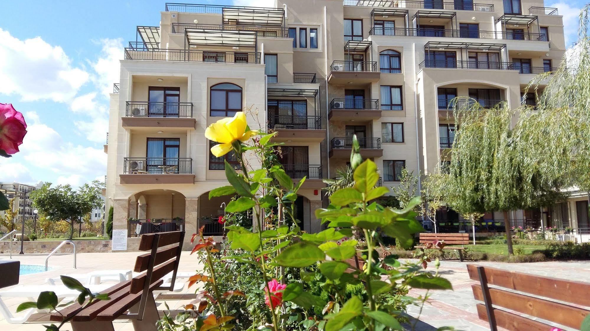 Sorrento Sole Mare Aparthotel Sveti Vlas Luaran gambar
