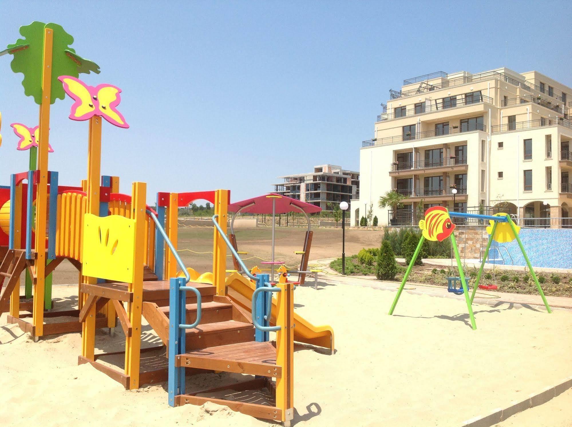 Sorrento Sole Mare Aparthotel Sveti Vlas Luaran gambar